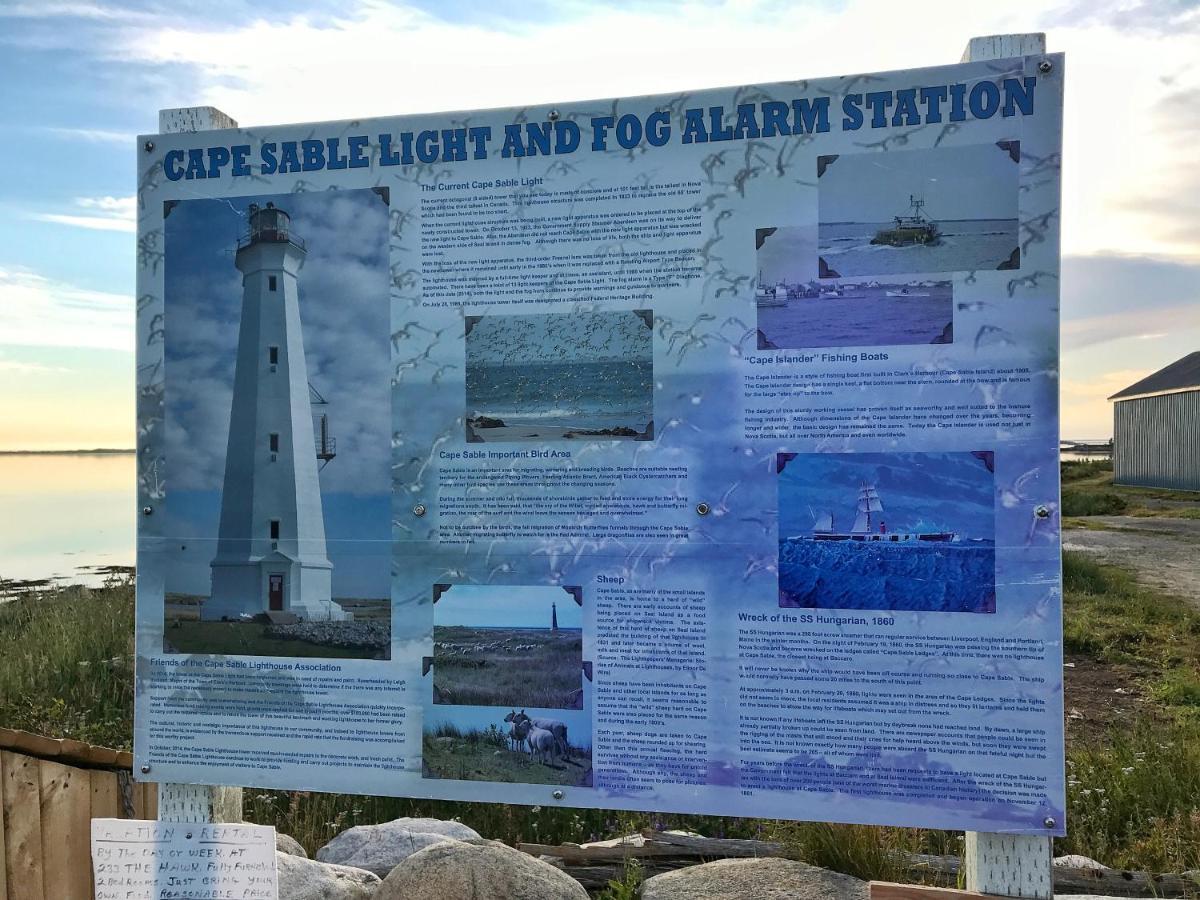 The East Wind Guesthouse Clark's Harbour Экстерьер фото